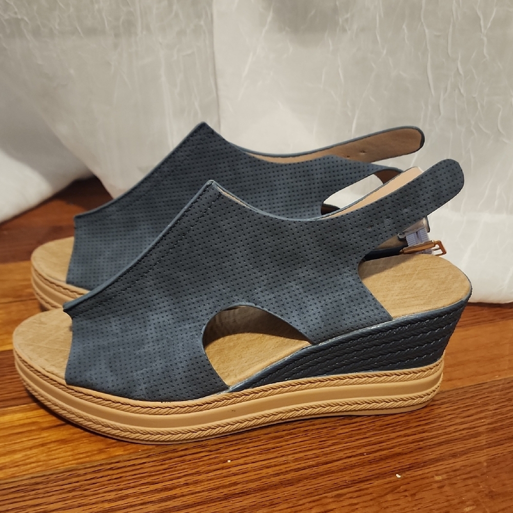 Chic Perforated Navy Wedge Sandals